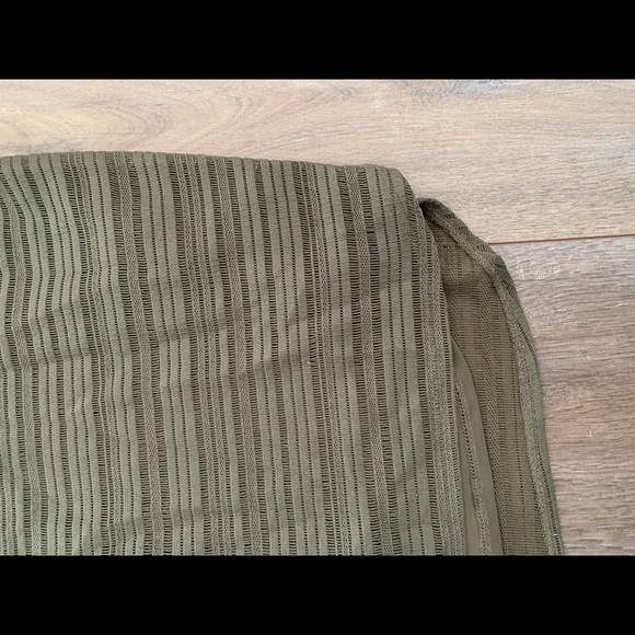 Kaki tunique with faux leather accent - Picture 4 of 7